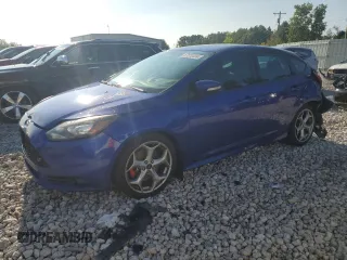 2014 Ford Focus ST with VIN 1FADP3L97EL286403, listed as a Copart auction lot 67520334 with 184,500 mi miles and Salvage Title. Bid and sale history available at carsss.com. Image 1.