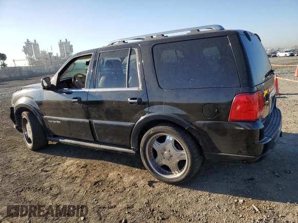 2005 Lincoln Navigator Luxury with VIN 5LMFU27525LJ12342, listed as a Copart auction lot 77229694 with 135,810 mi miles and Salvage Title. Bid and sale history available at carsss.com. Image 2.