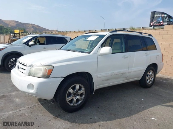 2006 Toyota Highlander w/3rd Row with VIN JTEDP21A460117651, listed as a IAAI auction lot 40618172 with 218,563 mi miles. Bid and sale history available at carsss.com. Image 14.