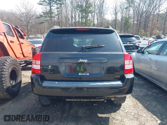 2008 Jeep Compass Sport with VIN 1J8FT47W68D711699, listed as a IAAI auction lot 41794475 with 182,700 mi miles. Bid and sale history available at carsss.com. Image 16.