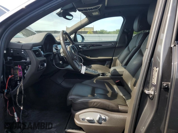2018 Porsche Macan with VIN WP1AA2A56JLB18401, listed as a Copart auction lot 62336925 with 65,178 mi miles and Salvage title. Bid and sale history available at DreamBid. Image 7.