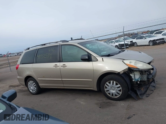 2007 Toyota Sienna CE with VIN 5TDZK23C27S006778, listed as a IAAI auction lot 41932534 with 244,921 mi miles. Bid and sale history available at carsss.com. Image 13.