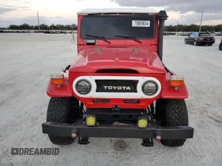 1976 Toyota Land Cruiser z VIN FJ40208864, wystawiony jako Copart lot #79069054 z przebiegiem 18 022 mil mil oraz Szkoda całkowita • Salvage title. Historia ofert i sprzedaży dostępna na DreamBid. Obrazek 5.