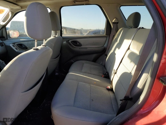 2007 Ford Escape XLT with VIN 1FMYU03117KA13412, listed as a Copart auction lot 49840615 with 120,395 mi miles and Salvage Title. Bid and sale history available at carsss.com. Image 10.