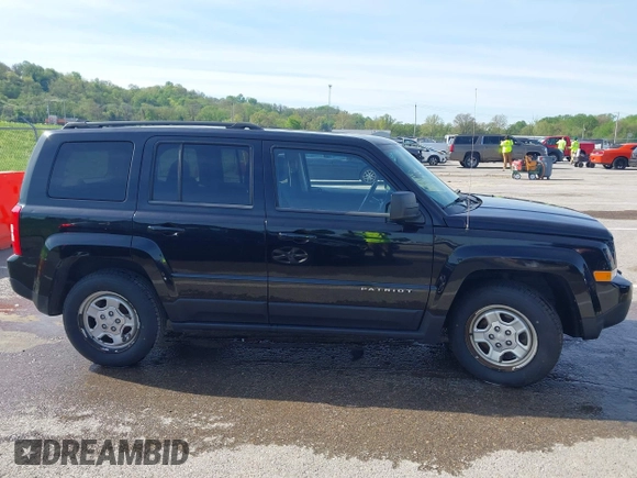 2013 Jeep Patriot Sport with VIN 1C4NJPBA1DD272752, listed as a IAAI auction lot 42080920 with 153,526 mi miles. Bid and sale history available at carsss.com. Image 13.