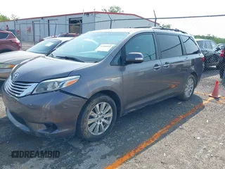 2017 Toyota Sienna XLE with VIN 5TDDZ3DC9HS183372, listed as a IAAI auction lot 42440209 with 112,199 mi miles and . Bid and sale history available at DreamBid. Image 18.