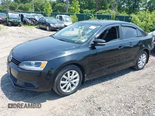 2012 Volkswagen Jetta SE with VIN 3VWDP7AJXCM373252, listed as a IAAI auction lot 39683747 with 265,621 mi miles and . Bid and sale history available at DreamBid. Image 2.
