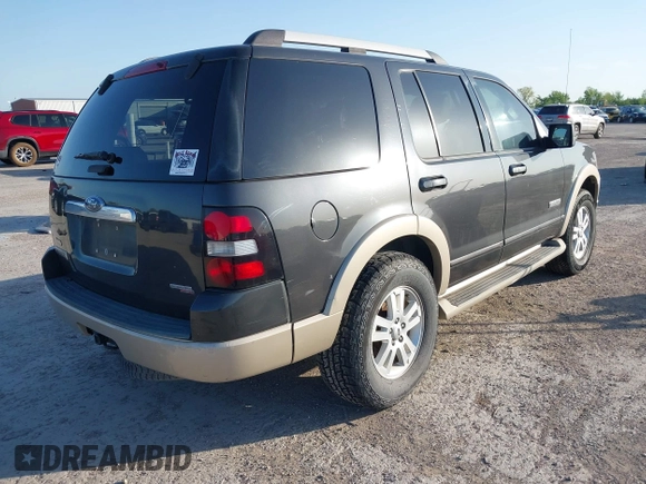 2007 Ford Explorer Eddie Bauer with VIN 1FMEU74E97UB21570, listed as a IAAI auction lot 41999100 with 203,883 mi miles. Bid and sale history available at carsss.com. Image 4.