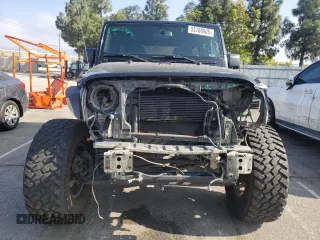 2018 Jeep Wrangler Unlimited Sport S z VIN 1C4HJWDG8JL927497, wystawiony jako Copart lot #55788905 z przebiegiem Nie podano mil oraz Szkoda całkowita • Salvage title. Historia ofert i sprzedaży dostępna na DreamBid. Obrazek 5.