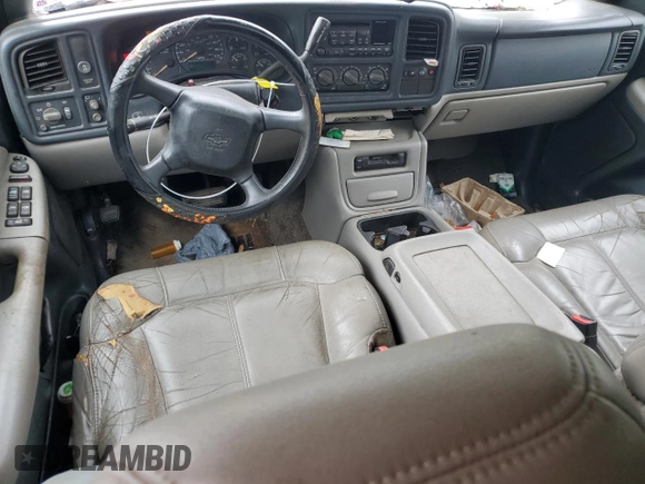2002 Chevrolet Suburban LS with VIN 3GNEC16Z62G252379, listed as a Copart auction lot 73461294 with 321,647 mi miles and Salvage Title. Bid and sale history available at carsss.com. Image 8.