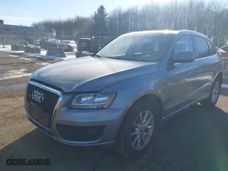2010 Audi Q5 Premium with VIN WA1CKAFP0AA044460, listed as a IAAI auction lot 41455928 with 227,462 mi miles. Bid and sale history available at carsss.com. Image 2.