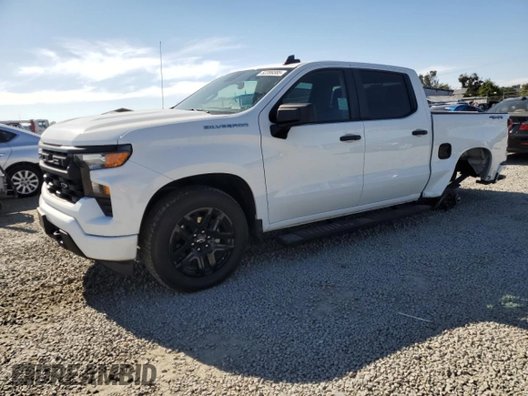 2022 Chevrolet Silverado 1500 Custom with VIN 1GCPDBEK6NZ640645, listed as a Copart auction lot 52399385 with 35,464 mi miles and Salvage Title. Bid and sale history available at carsss.com. Image 1.