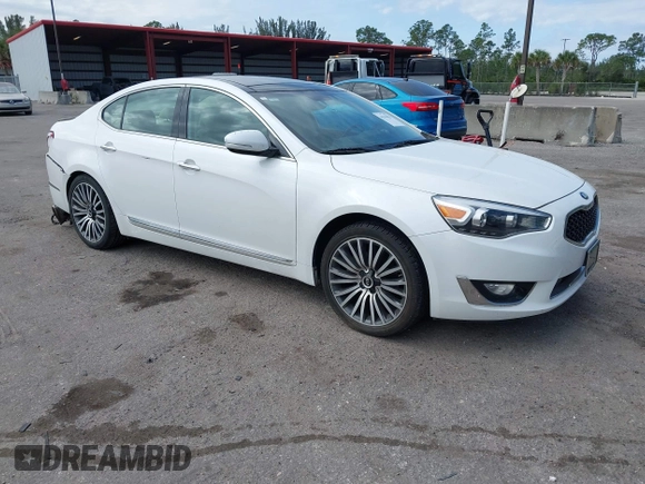 2015 Kia Cadenza Premium with VIN KNALN4D79F5178379, listed as a IAAI auction lot 41594983 with 56,205 mi miles. Bid and sale history available at carsss.com. Image 1.