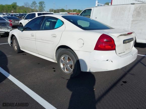 2008 Pontiac Grand Prix with VIN 2G2WP552481171593, listed as a IAAI auction lot 41985212 with 180,441 mi miles. Bid and sale history available at carsss.com. Image 3.