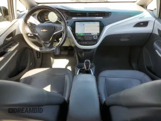 2020 Chevrolet Bolt EV Premier z VIN 1G1FZ6S02L4106293, wystawiony jako Copart lot #58087115 z przebiegiem 83 688 mil mil oraz Szkoda całkowita • Salvage title. Historia ofert i sprzedaży dostępna na DreamBid. Obrazek 8.