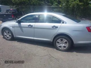 2017 Ford Police Interceptor with VIN 1FAHP2MK0HG111257, listed as a IAAI auction lot 42731936 with 139,101 mi miles and . Bid and sale history available at DreamBid. Image 14.