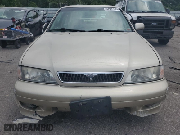 2001 Infiniti G20 Luxury z VIN JNKCP11A61T404490, wystawiony jako Copart lot #62502544 z przebiegiem 132 014 mil mil oraz Czysty tytuł • Clean title. Historia ofert i sprzedaży dostępna na DreamBid. Obrazek 5.