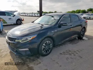 2020 Kia Optima SE z VIN 5XXGT4L32LG431784, wystawiony jako Copart lot #55027695 z przebiegiem 62 719 mil mil oraz Szkoda całkowita • Salvage title. Historia ofert i sprzedaży dostępna na DreamBid. Obrazek 1.