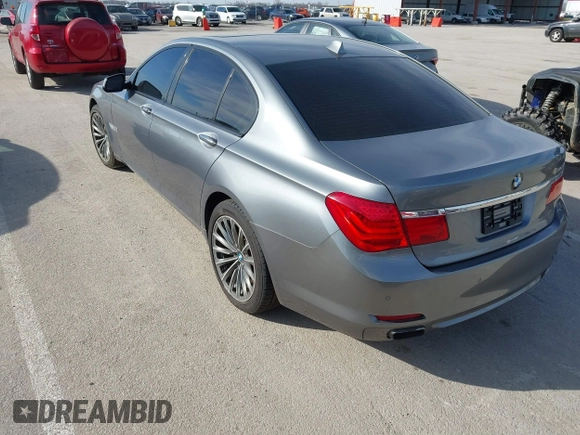 2009 BMW 7 Series 750i с VIN WBAKA83599CY34420, выставлен на аукционе IAAI как лот 41448738 с пробегом 105 141 миль миль и . История ставок и продаж доступна на DreamBid. Изображение 3.