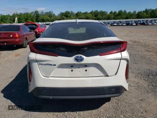 2017 Toyota Prius Plus z VIN JTDKARFP0H3024856, wystawiony jako Copart lot #57606635 z przebiegiem 86 646 mil mil oraz Szkoda całkowita • Salvage title. Historia ofert i sprzedaży dostępna na DreamBid. Obrazek 6.