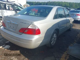 2004 Toyota Avalon XL z VIN 4T1BF28B14U346741, wystawiony jako IAAI lot #42252769 z przebiegiem 219 291 mil mil oraz . Historia ofert i sprzedaży dostępna na DreamBid. Obrazek 4.