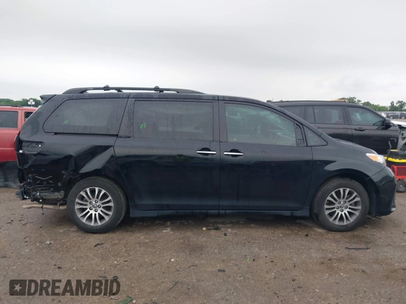 2019 Toyota Sienna XLE Auto Access Seat with VIN 5TDYZ3DC2KS977512, listed as a IAAI auction lot 42437255 with 41,877 mi miles and . Bid and sale history available at DreamBid. Image 13.