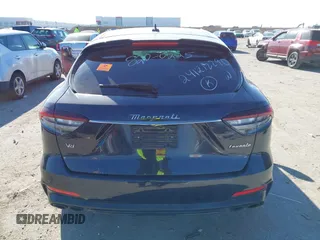 2022 Maserati Levante Modena S z VIN ZN661ZUM0NX400467, wystawiony jako IAAI lot #41294140 z przebiegiem 93 148 mil mil oraz . Historia ofert i sprzedaży dostępna na DreamBid. Obrazek 17.