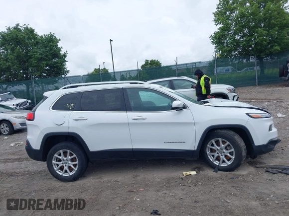 2016 Jeep Cherokee Latitude с VIN 1C4PJMCS1GW145779, выставлен на аукционе IAAI как лот 42231148 с пробегом 92 591 миль миль и . История ставок и продаж доступна на DreamBid. Изображение 14.