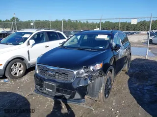 2020 Kia Sorento LX V6 with VIN 5XYPG4A51LG652393, listed as a IAAI auction lot 40845993 with NaN miles. Bid and sale history available at carsss.com. Image 18.