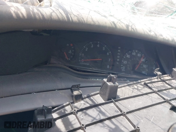 2004 Toyota Avalon XL z VIN 4T1BF28B24U345341, wystawiony jako IAAI lot #41998280 z przebiegiem Nie podano mil oraz . Historia ofert i sprzedaży dostępna na DreamBid. Obrazek 7.