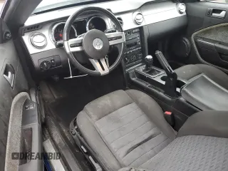2008 Ford Mustang GT Deluxe with VIN 1ZVHT82H785193240, listed as a Copart auction lot 45702285 with 212,408 mi miles and Salvage Title. Bid and sale history available at carsss.com. Image 8.
