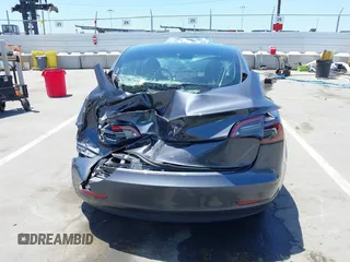 2023 Tesla Model 3 z VIN 5YJ3E1EA6PF694419, wystawiony jako IAAI lot #42268637 z przebiegiem 17 419 mil mil oraz . Historia ofert i sprzedaży dostępna na DreamBid. Obrazek 16.