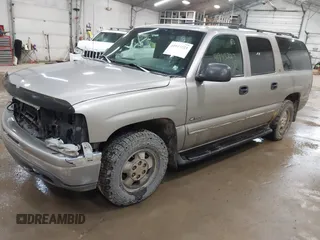 2000 Chevrolet Suburban LT with VIN 3GNFK16T9YG130739, listed as a IAAI auction lot 41943223 with 300,952 mi miles. Bid and sale history available at carsss.com. Image 2.