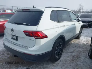 2024 Volkswagen Tiguan S с VIN 3VVFB7AX1RM103822, выставлен на аукционе IAAI как лот 41364247 с пробегом 10 407 миль миль и . История ставок и продаж доступна на DreamBid. Изображение 4.