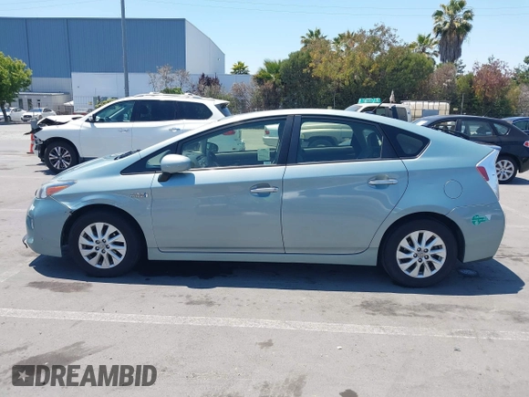 2015 Toyota Prius Advanced с VIN JTDKN3DP7F3067950, выставлен на аукционе IAAI как лот 42731608 с пробегом 297 655 миль миль и . История ставок и продаж доступна на DreamBid. Изображение 14.