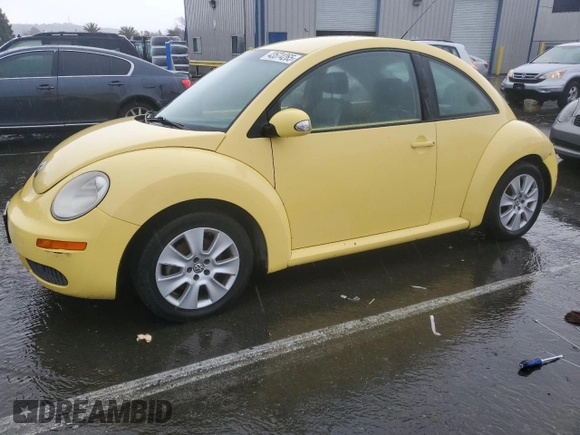 2009 Volkswagen New Beetle Coupe S with VIN 3VWPW31C39M507666, listed as a Copart auction lot 43574265 with 154,024 mi miles and Clean Title. Bid and sale history available at carsss.com. Image 1.