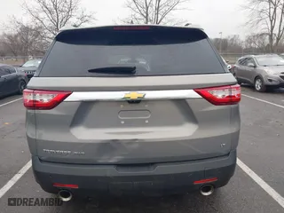 2019 Chevrolet Traverse LT Leather with VIN 1GNEVHKW1KJ155412, listed as a IAAI auction lot 41136467 with 63,332 mi miles. Bid and sale history available at carsss.com. Image 16.