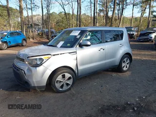 2016 Kia Soul with VIN KNDJN2A29G7843388, listed as a IAAI auction lot 40996261 with 103,900 mi miles. Bid and sale history available at carsss.com. Image 2.
