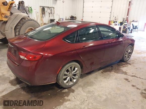 2015 Chrysler 200 S with VIN 1C3CCCBB7FN730122, listed as a IAAI auction lot 41954781 with 133,829 mi miles. Bid and sale history available at carsss.com. Image 4.