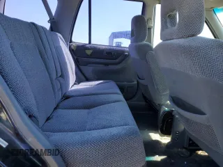 1998 Honda CR-V EX with VIN JHLRD1860WC072580, listed as a Copart auction lot 52602585 with 226,006 mi miles and Clean Title. Bid and sale history available at carsss.com. Image 11.
