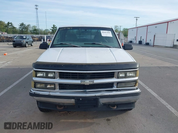 1997 Chevrolet Silverado 1500 with VIN 1GCEK19R5VE232708, listed as a IAAI auction lot 42197468 with 208,458 mi miles and . Bid and sale history available at DreamBid. Image 12.