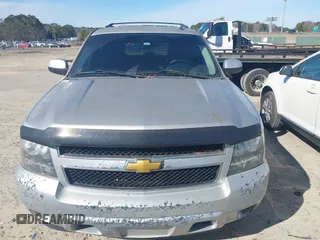 2013 Chevrolet Tahoe LS with VIN 1GNSCAE00DR361459, listed as a IAAI auction lot 41614458 with 171,925 mi miles and . Bid and sale history available at DreamBid. Image 12.