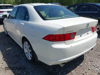 2006 Acura TSX with VIN JH4CL96866C023794, listed as a IAAI auction lot 42012928 with 204,960 mi miles. Bid and sale history available at carsss.com. Image 3.