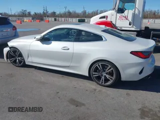 2024 BMW 4 Series 430i z VIN WBA53AP04RCN45331, wystawiony jako IAAI lot #41592661 z przebiegiem 10 078 mil mil oraz . Historia ofert i sprzedaży dostępna na DreamBid. Obrazek 15.