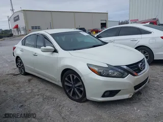 2016 Nissan Altima 3.5 SL with VIN 1N4BL3AP9GC264586, listed as a IAAI auction lot 41531057 with 163,348 mi miles. Bid and sale history available at carsss.com. Image 1.
