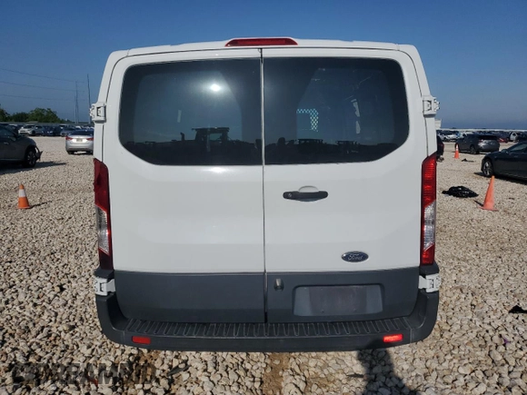 2018 Ford Transit with VIN 1FTYR1YM7JKB32779, listed as a Copart auction lot 55868195 with 112,354 mi miles and Salvage title. Bid and sale history available at DreamBid. Image 6.