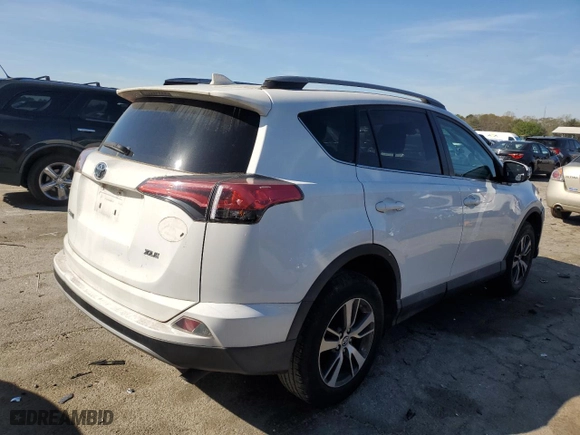 2018 Toyota RAV4 XLE with VIN 2T3WFREV7JW419297, listed as a Copart auction lot 50175815 with 41,685 mi miles and Salvage Title. Bid and sale history available at carsss.com. Image 3.