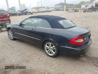 2008 Mercedes-Benz CLK 350 with VIN WDBTK56F48T094098, listed as a IAAI auction lot 42261956 with 164,679 mi miles and . Bid and sale history available at DreamBid. Image 3.