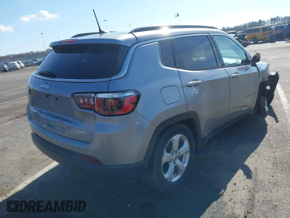2019 Jeep Compass Altitude z VIN 3C4NJCBB9KT736881, wystawiony jako IAAI lot #41877957 z przebiegiem 63 566 mil mil oraz . Historia ofert i sprzedaży dostępna na DreamBid. Obrazek 4.