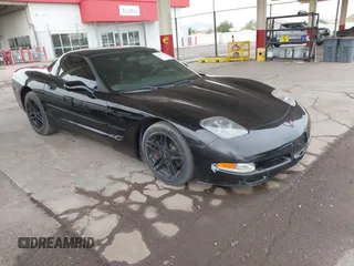 1998 Chevrolet Corvette with VIN 1G1YY22G6W5119662, listed as a IAAI auction lot 41808121 with 1 mi miles. Bid and sale history available at carsss.com. Image 1.